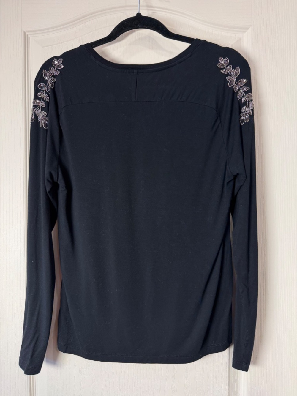 Tristan Black Silver Beaded Sequin Shoulder Top M V Neck Long Sleeve Stretch Par